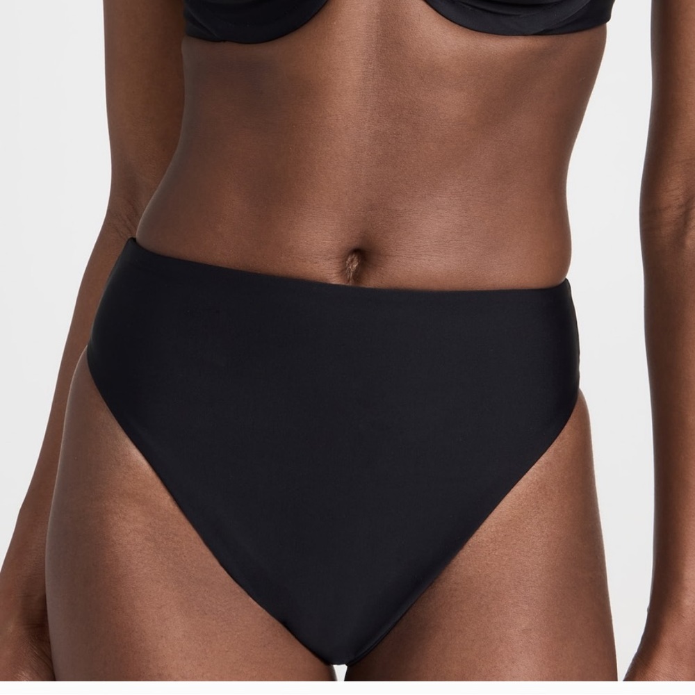 Jade swim Incline Bottom Black